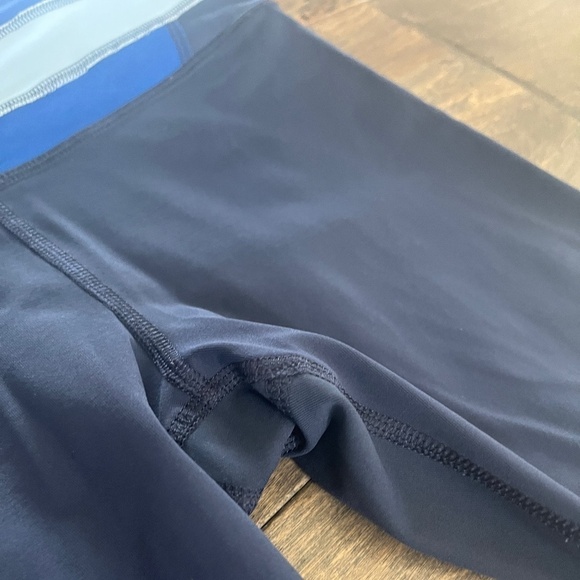 Lululemon Color Block Banded Leggings - Picture 3 of 8
